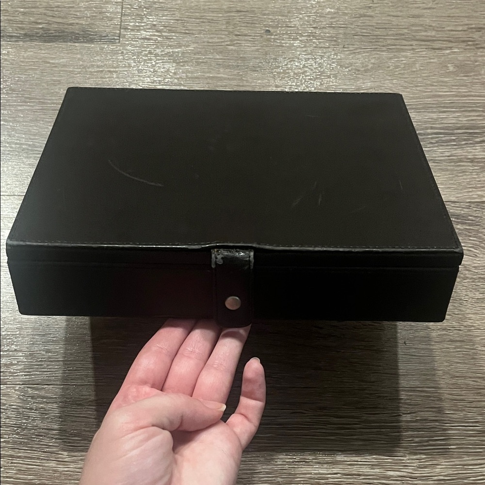 Milano Brown Suede Surface jewelry box